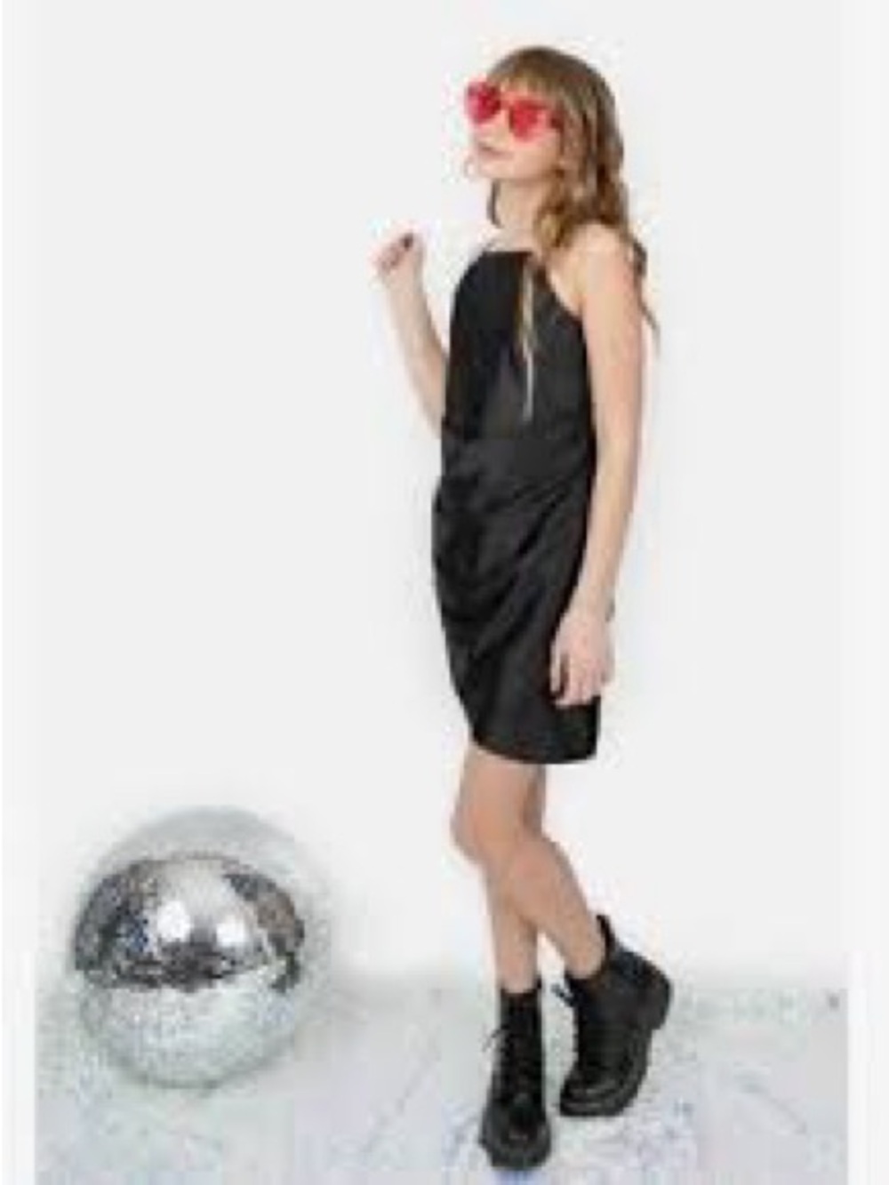 GIRLS! LBD! Dress! 👗